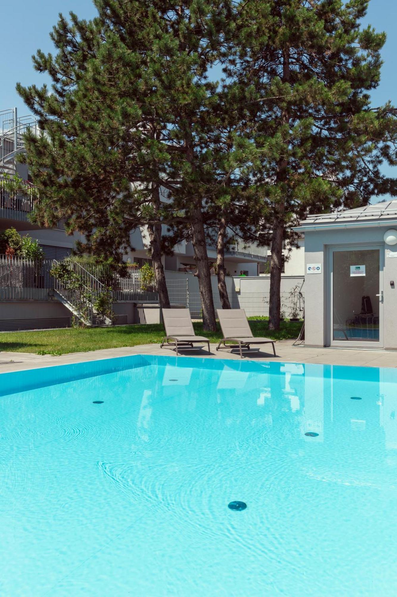 Modern Stylish Design Apartment With Free Parking Emily Bécs Kültér fotó
